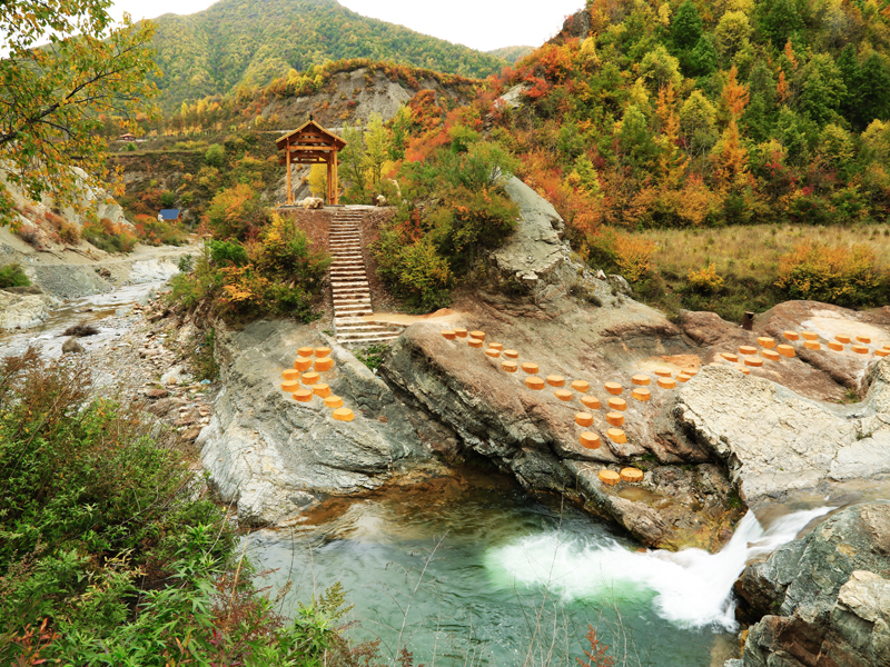 风景如画的老龙潭 滚滚而流的九曲黄河